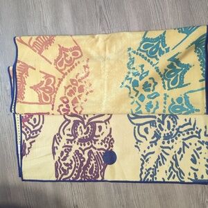 Manduka anti slip yoga towel